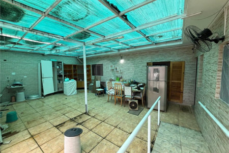 Casa Térrea a Venda Jd Satélite com poder construtivo