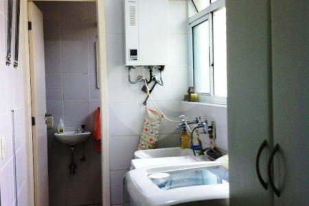 Apartamento à venda com 3 quartos, sendo 1 suíte, em Jardim Marajoara, São Paulo, SP