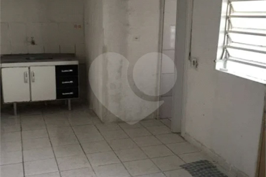 Sobrado com 2 dormitório região na Saúde