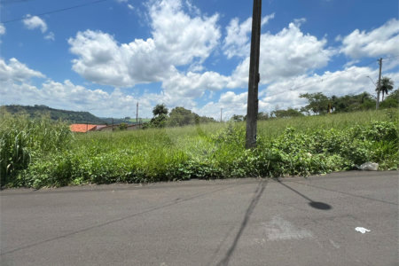 Terreno à venda em Descalvando/SP