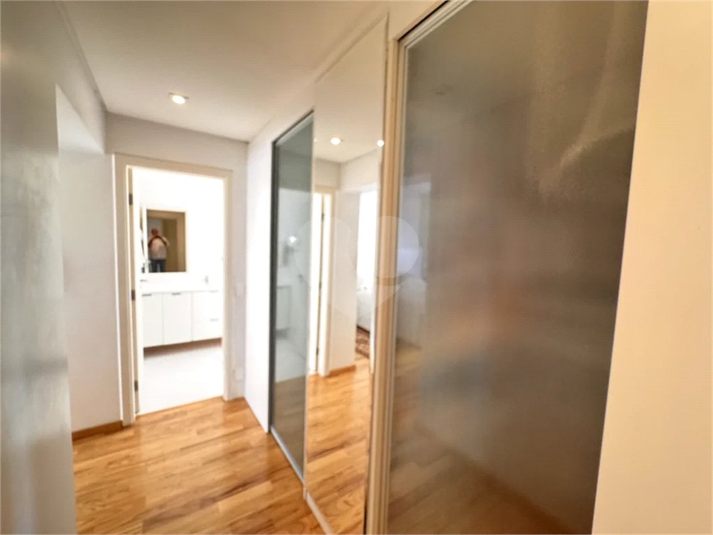 Higienópolis: Apartamento de 350 m2, 4 suítes, 5 vagas.