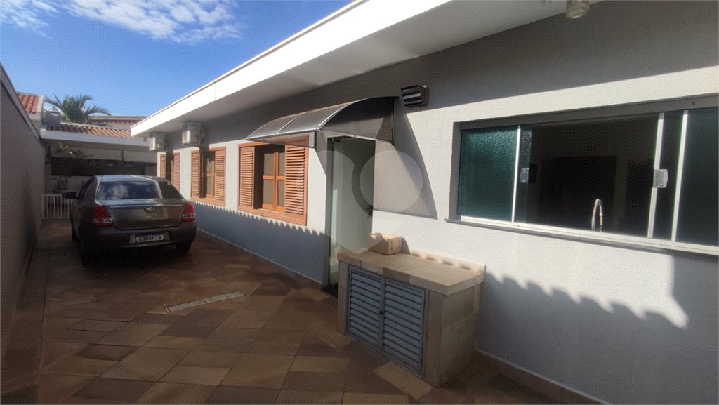 Casa com 3 dormitórios à venda no bairro Jardim Cardinalli, em São Carlos/SP