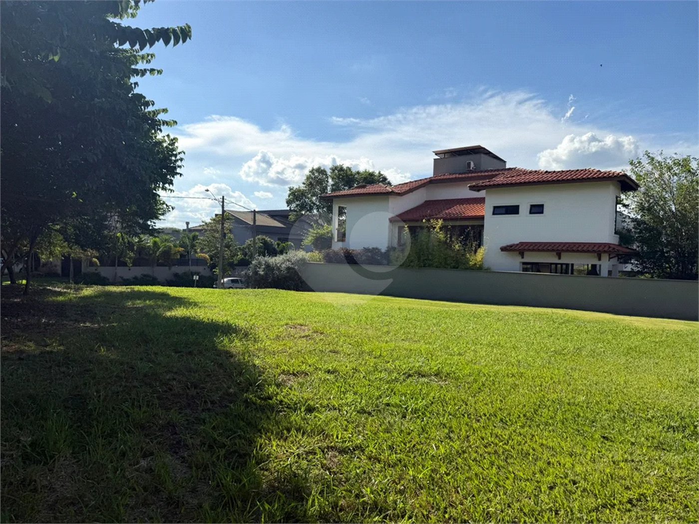 Terreno a venda no condomínio Villa DAquila, Santa Rosa, Piracicaba.