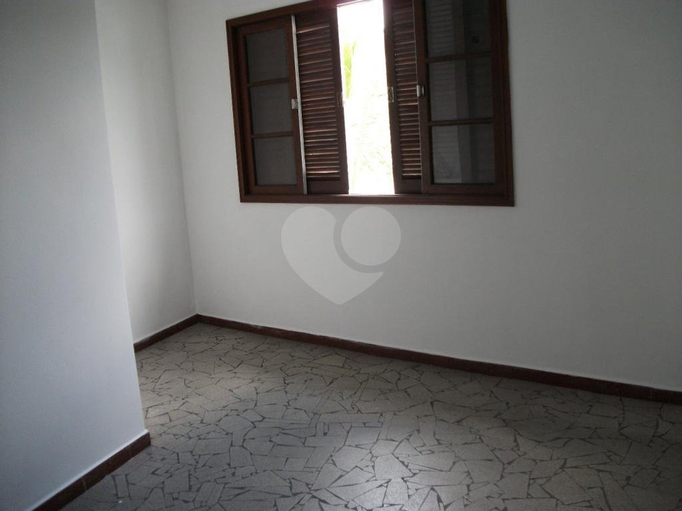 Excelente Sobrado à venda no Klabin -370 m2 construídos c/piscina - 3 Quartos/ 1 Suíte/10 Vagas