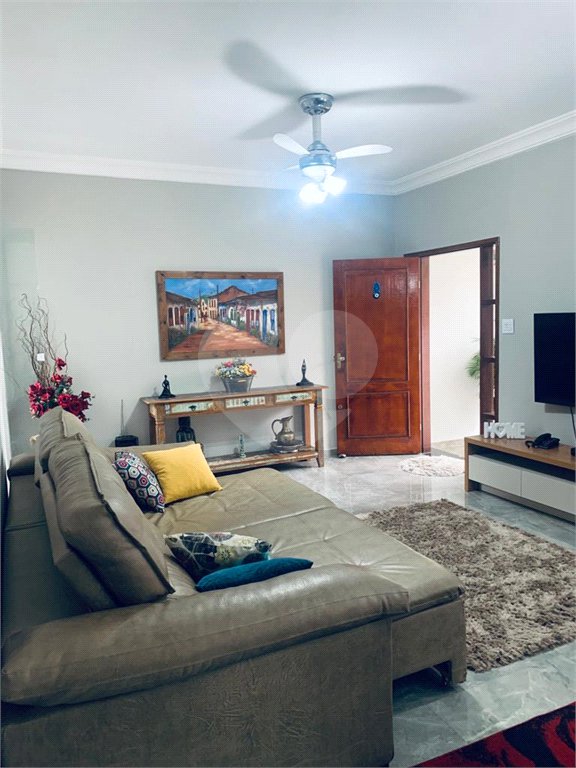 CASA TERREA NO CENTRO