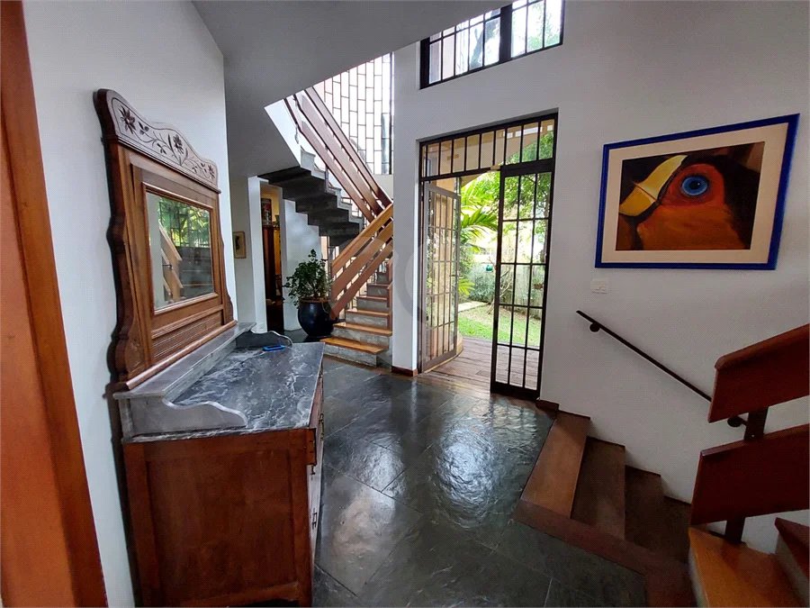 Elegância e conforto na melhor localização da City América!