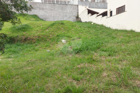 Lindo Terreno a venda no Condomínio Villaggio Capriccio - Louveira/SP