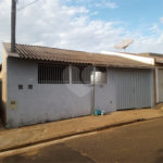 Casa térrea para venda, com 2 dormitórios.