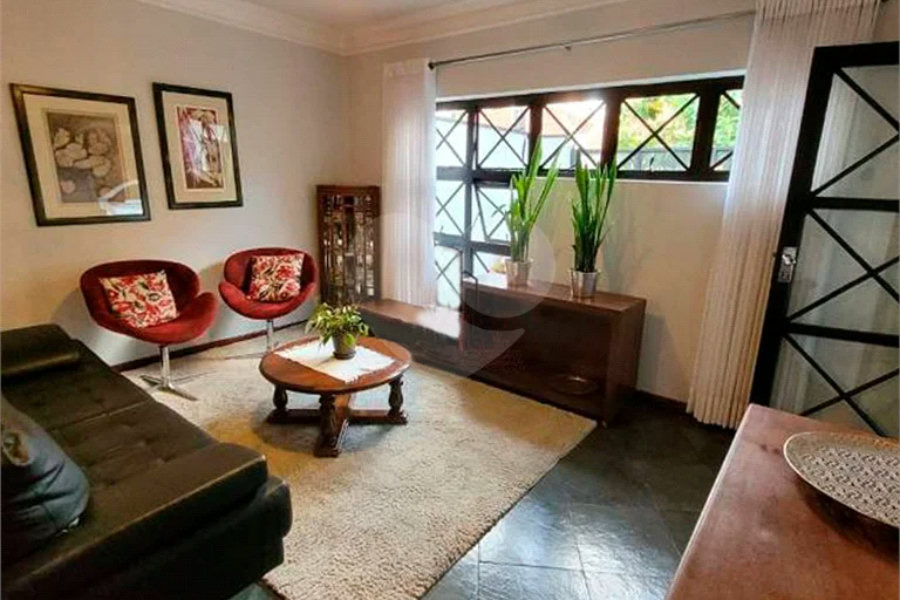Casa à venda com 4 quartos, sendo 1 suíte, no centro de Piracicaba- SP