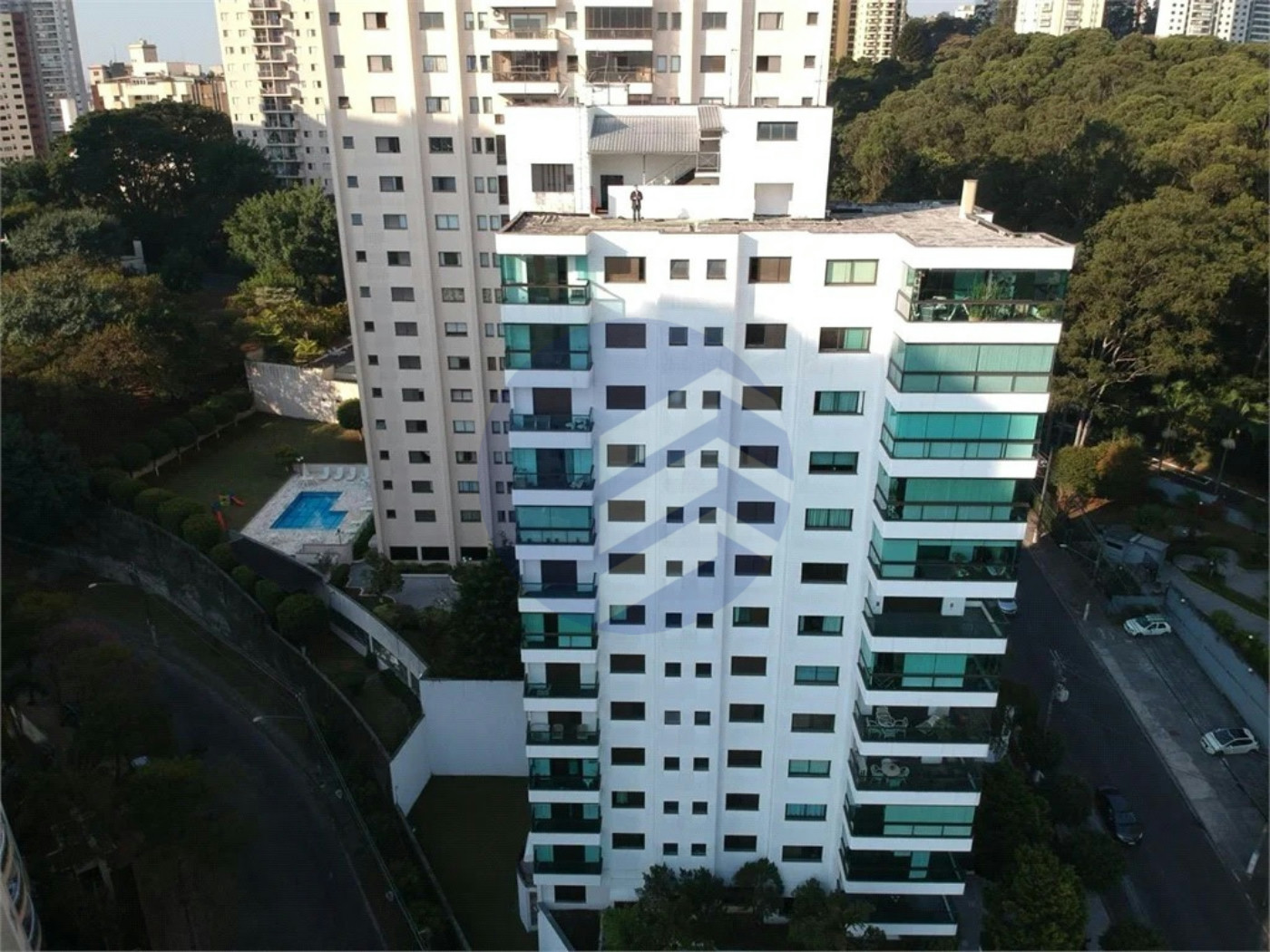 Apartamento à venda com 3 quartos, sendo 3 suítes, em Vila Suzana, São Paulo - SP