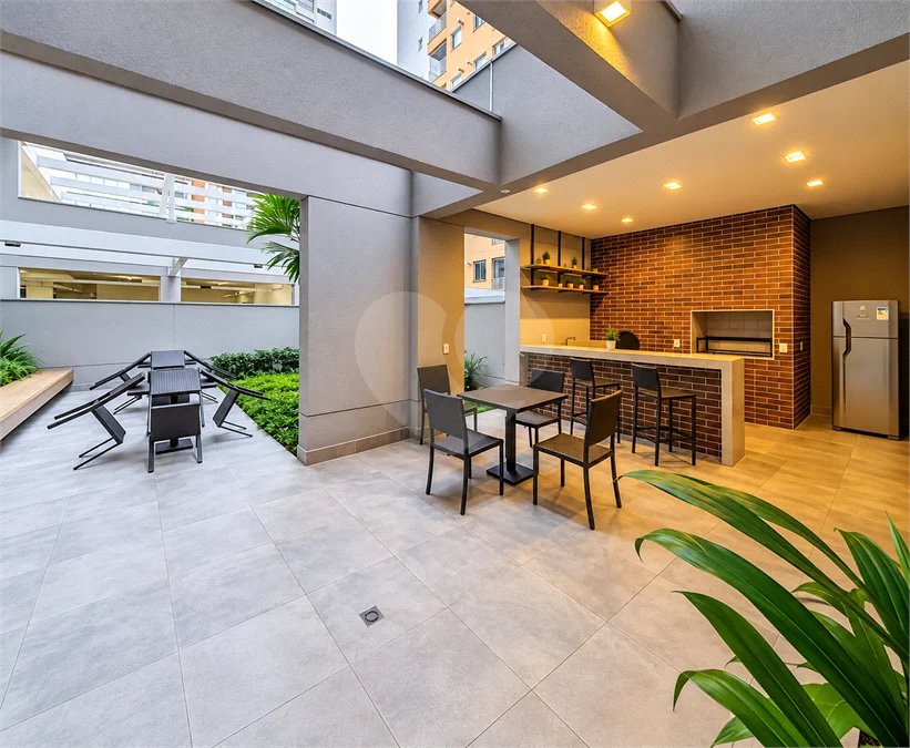 Apartamento de alto padrão com 108 m², 3 dormitórios, 1 suíte, varanda gourmet, planejados, lazer completo e próximo ao Metrô Alto do Ipiranga.