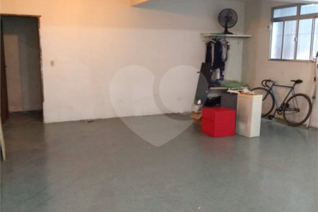 Sobrado à venda na Saúde c/195m2 de construção - 3 quartos/4 banheiros/2 vagas - metrô Santa Cruz