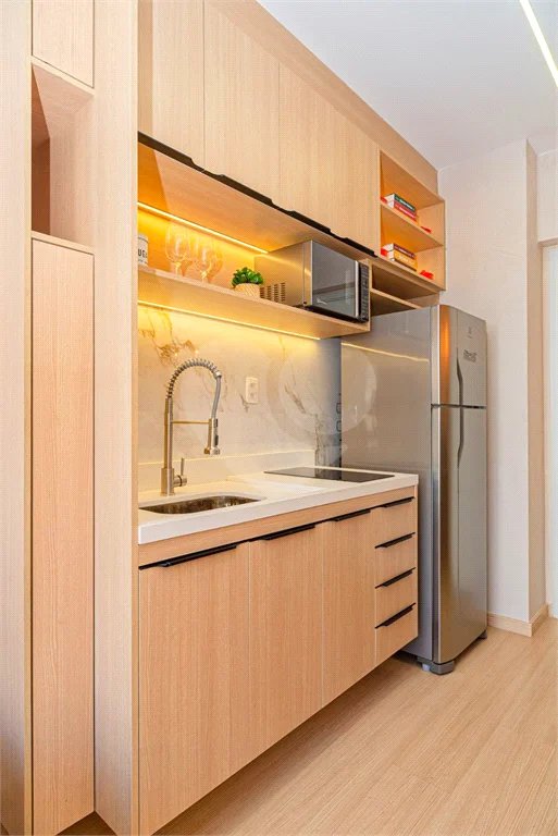 Apartamento - Prox Paulista - 1 quarto - varanda - 1 banheiro - sem garagem