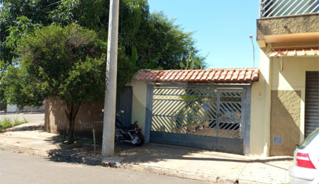 Casa à venda com 2 quartos em Parque Residencial Maria Stella Faga, São Carlos, SP