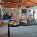 Casa Ampla com 5 Dormitórios, Piscina e Lazer Completo em Terreno de 1.260 m²