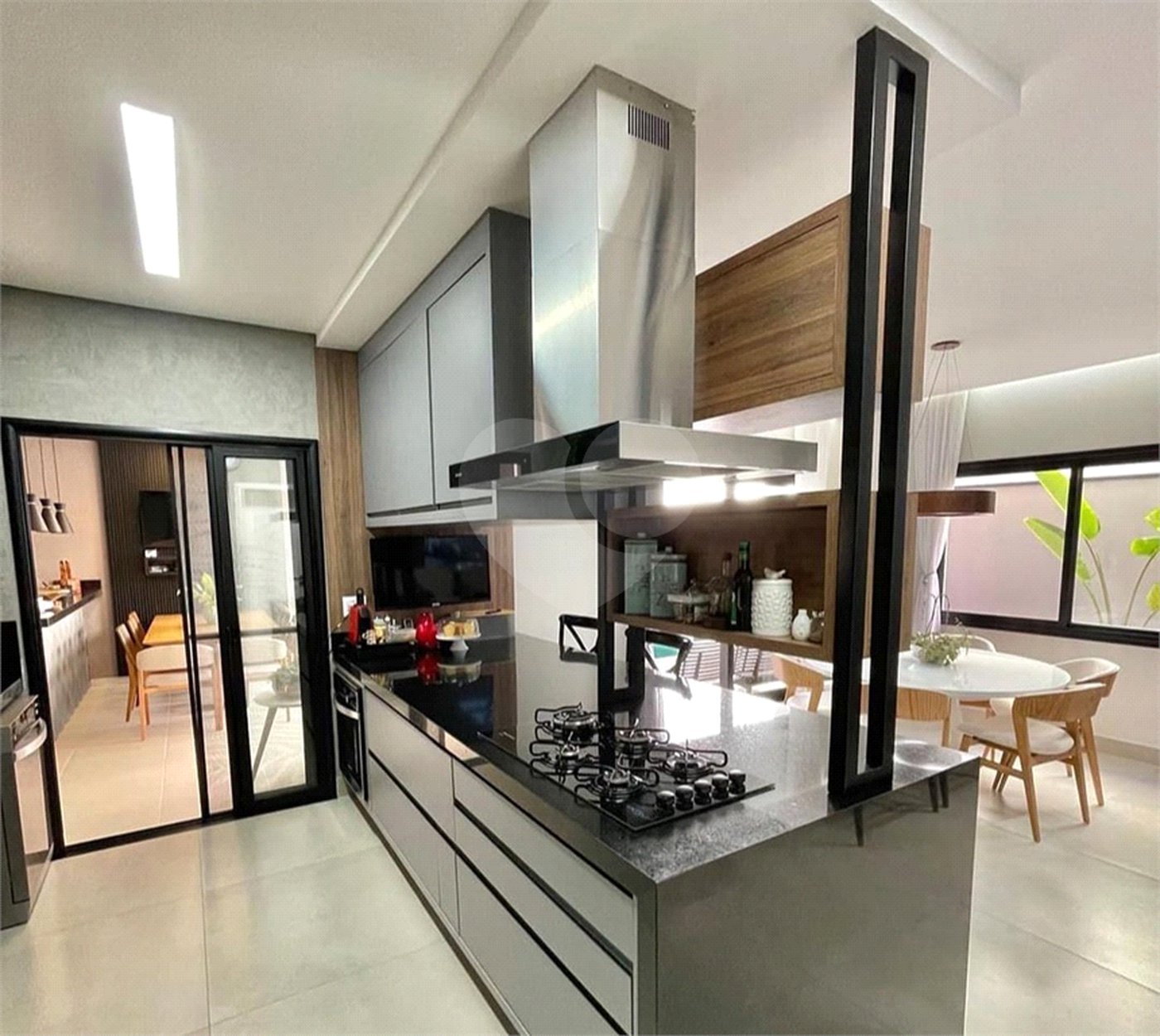 CASA À VENDA FLORADAS DA SERRA 250m², 4 DORMITORIOS SENDO 4 SUITES, 1 SUITE MASTER, 4 VAGAS SÃO JOSÉ