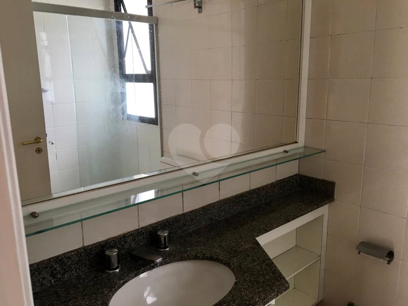 Apartamento com 3 Dormitórios sendo 1 Suíte 2 Vagas à Venda 99 m² por R$ 650.000