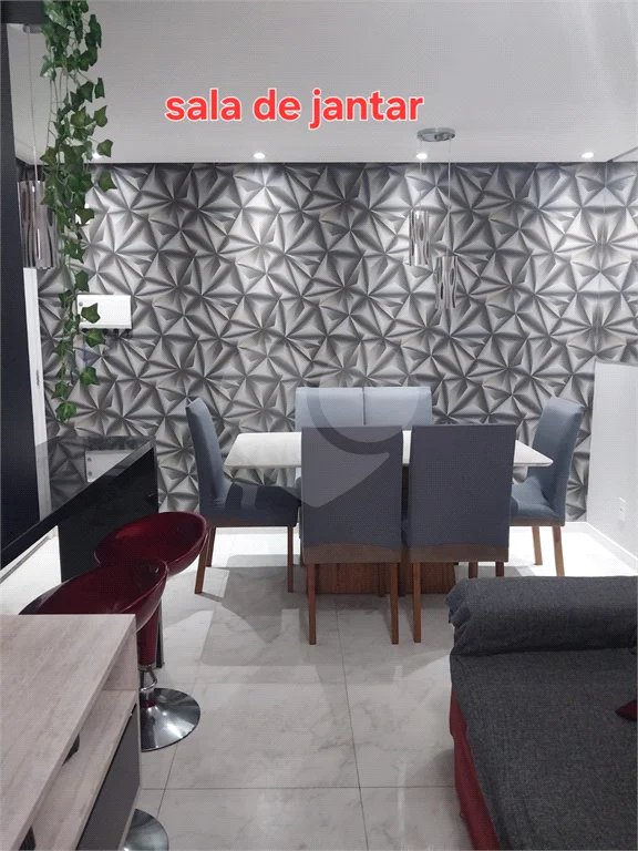 Apartamento de 2 quartos (1 suíte) à venda em Itaquera
