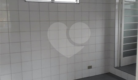 Sala à venda ou para alugar em Jardim Maria Rosa, Taboão da Serra, SP