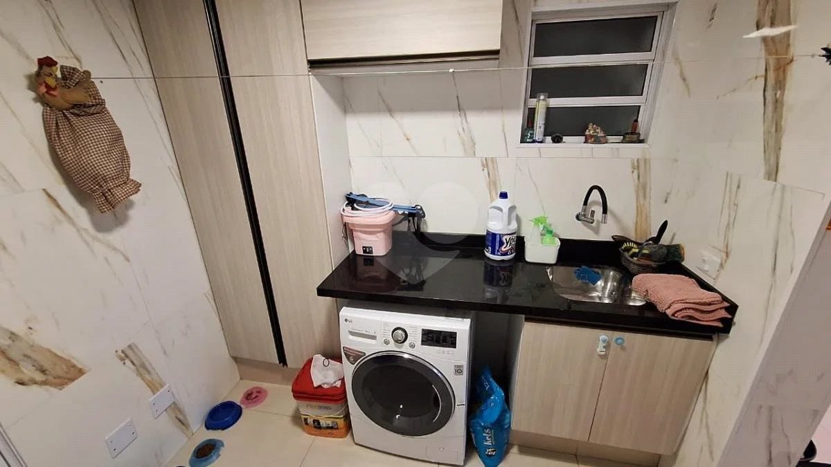 Casa de 2 quartos em Rua Orange, Vila Luzita, Santo André - Venda!