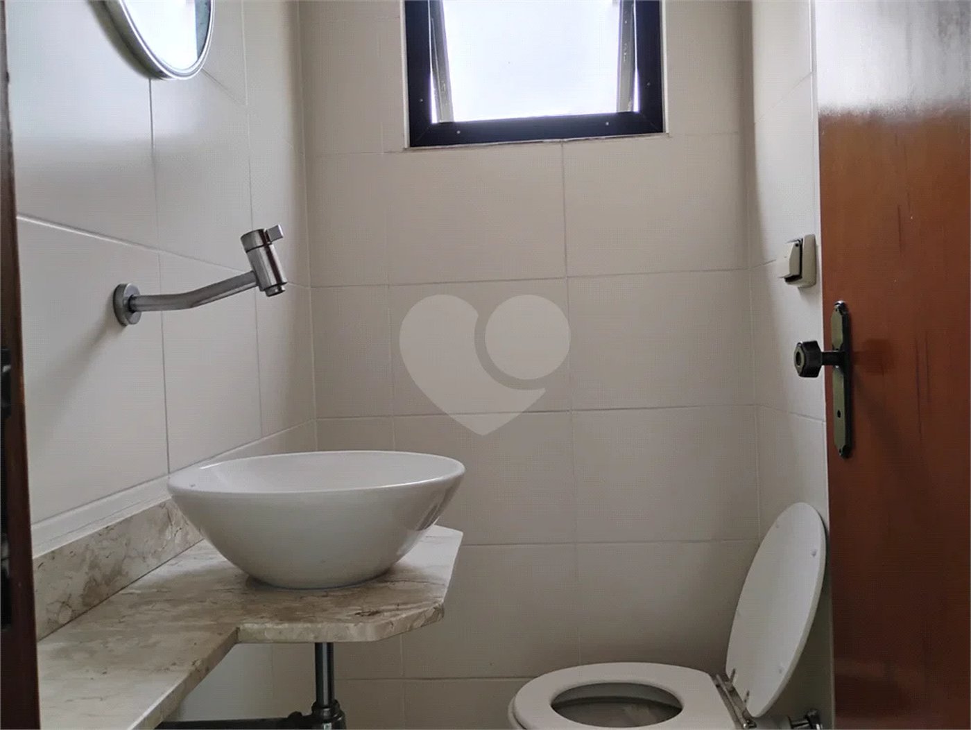 Ótima sala comercial para locação na Vila Santa Catarina