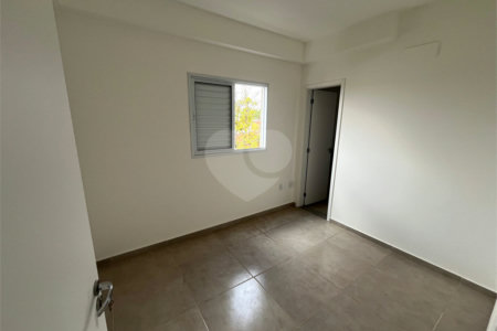 Apartamento á venda na região da Vila Prado.