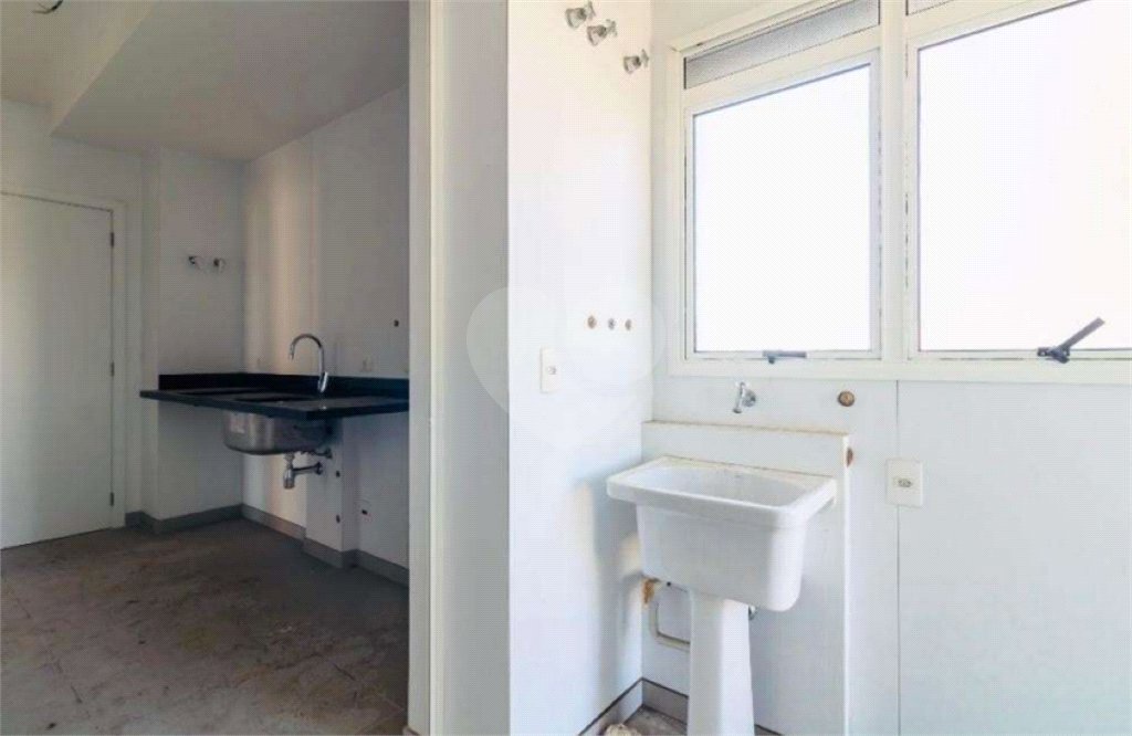 Apartamento à Venda com 110m² - Saúde
