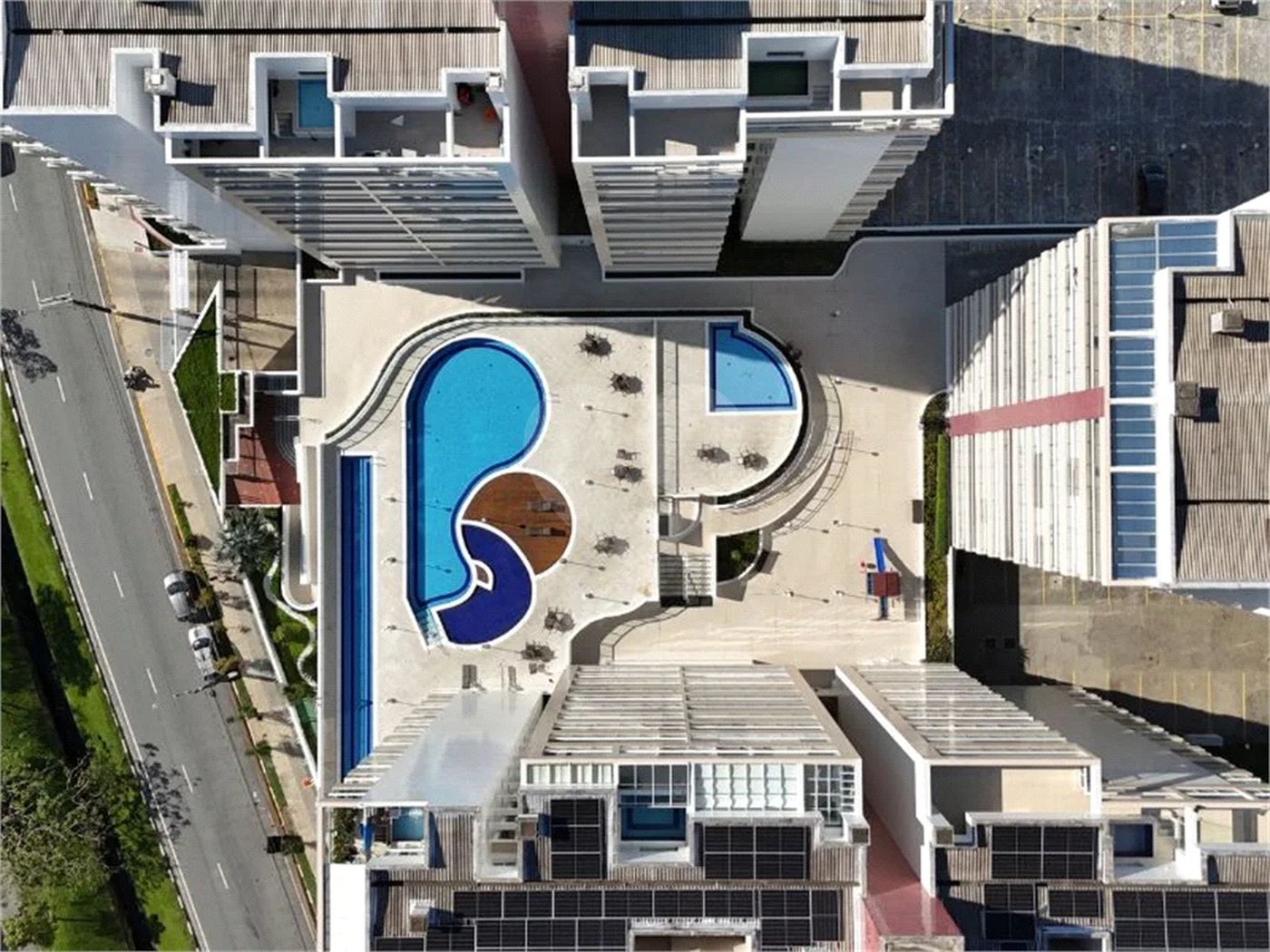 Apartamento para alugar com 2 quartos, sendo 1 suíte, no Centro, Bertioga, SP