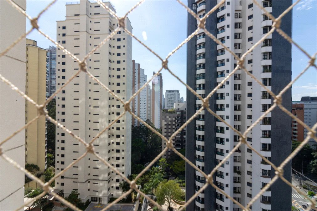 Vila Andrade / Jardim Sul - 4 dormitórios | 2 suítes | 3 vagas | depósito