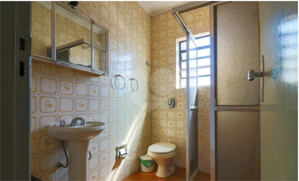 Casa com 210m² , 3 dormitórios , sendo 1 suíte , 2 vagas , à venda no Jabaquara.