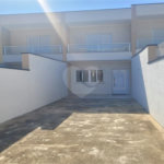 Indaiatuba - Sobrado para venda e Locação - Jardim Nely em Indaiatuba - R$ 425.000,00 - aceita parte em permuta - Bairro tranquilo com fácil acesso a rodovias, Shopping Polo Parque Mall - Assai, Polo shopping - Com duas suítes sendo uma com sacada, , lavabo. área de serviço , 2 vagas, portão ele