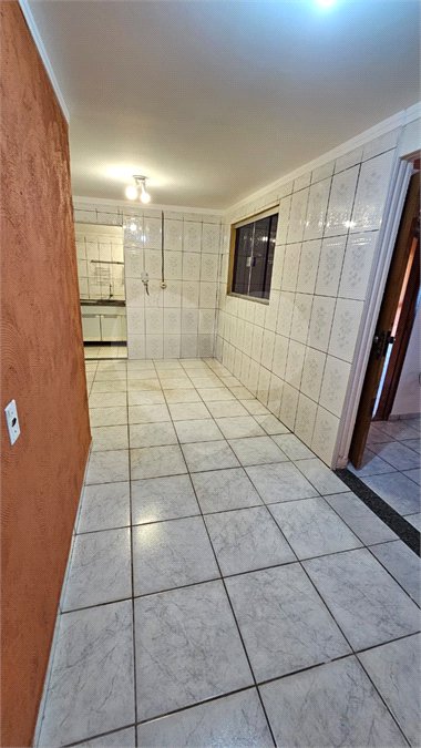 Excelente Casa Residencial no São Carlos 5 com 3 Quartos (1 Suíte) e Garagem Coberta para 2 Carros