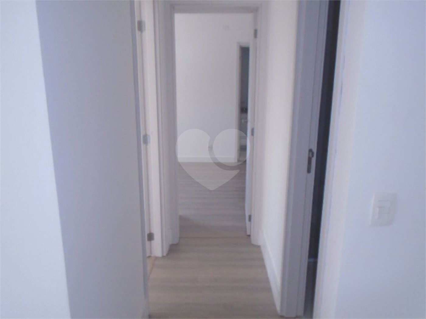 Condomínio Biografia Apartamento com 69m2 com 2 dormitórios e 1 vaga.Aceita Permuta