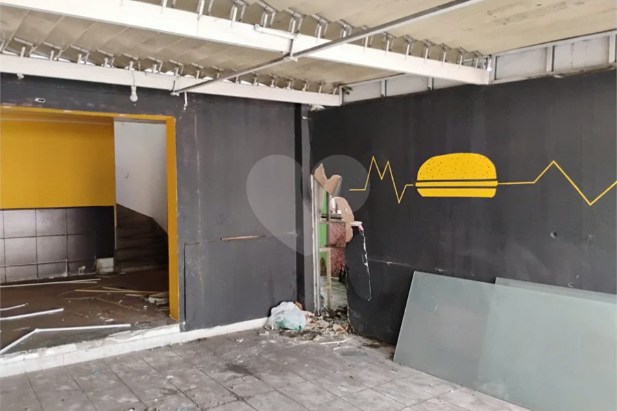 Sobrado na Vila Santa Catarina — 121 m² | Esquina Estratégica
