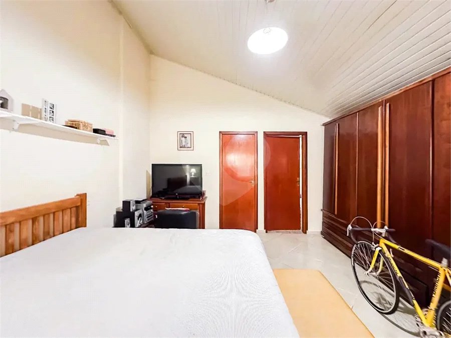 Casa á venda em condominio em Caieiras SP