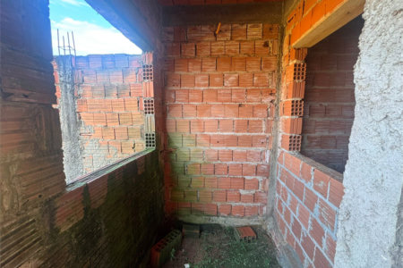 Terreno Murado de 250m2, em Jardim Embaré, São Carlos.