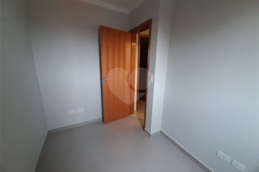 Apartamento VENDER na Vila Nivi, com 37m2, 2 quartos, 2 banheiro, sala, cozinha, SEM vaga