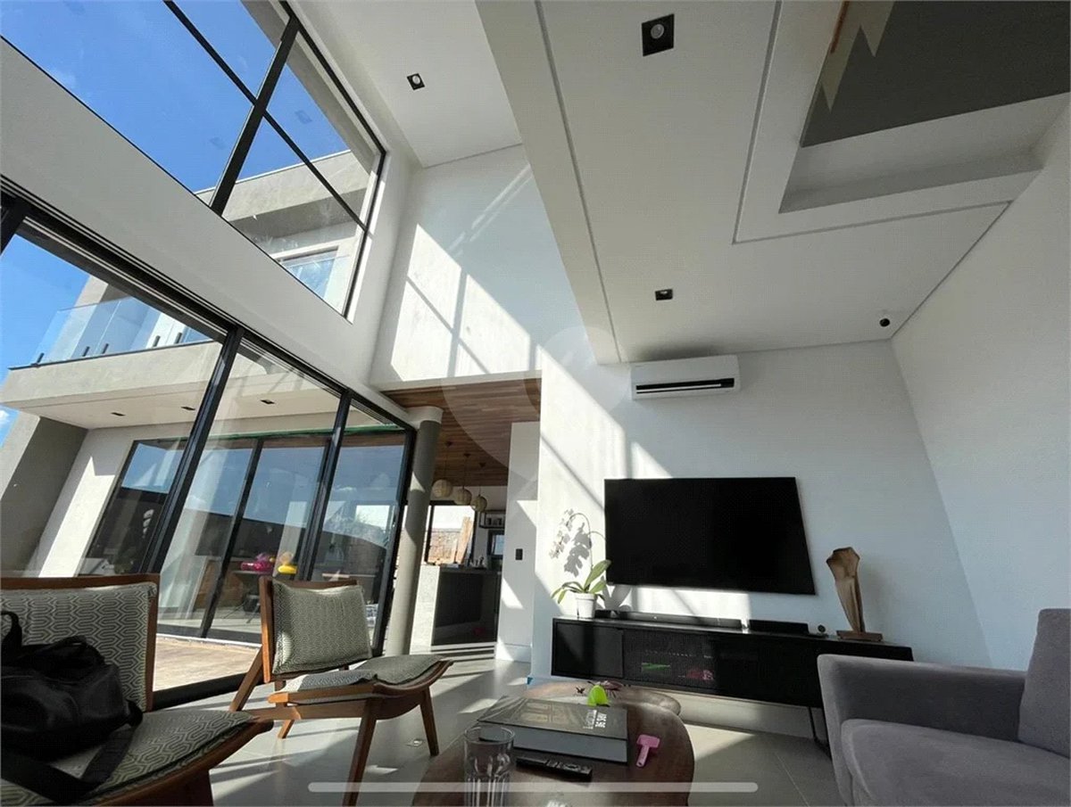 Casa à venda com 4 suítes,  no condomínio Villas do Golfe, Itu - SP