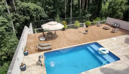 Casa à venda ou para alugar com 3 suítes no condomínio Vinhas da Vista Alegre - Lado Café, Vinhedo - SP