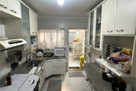 Sobrado venda no Alto da Mooca, com 266m2, 4 quartos, 3 salas, área gourmet e 2 vagas de garagem