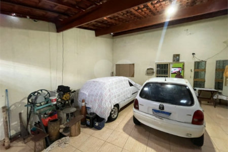 Casa térrea para venda na Vila Nossa Senhora de Fátima.