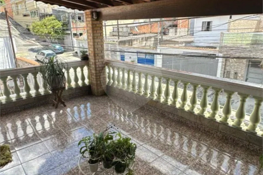 Sobrado à venda com 4 quartos, sendo 2 suítes,  em Jardim Líbano, São Paulo, SP
