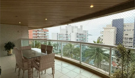 Apartamento à venda com 3 quartos, sendo 1 suíte, em Riviera de São Lourenço, Bertioga, SP