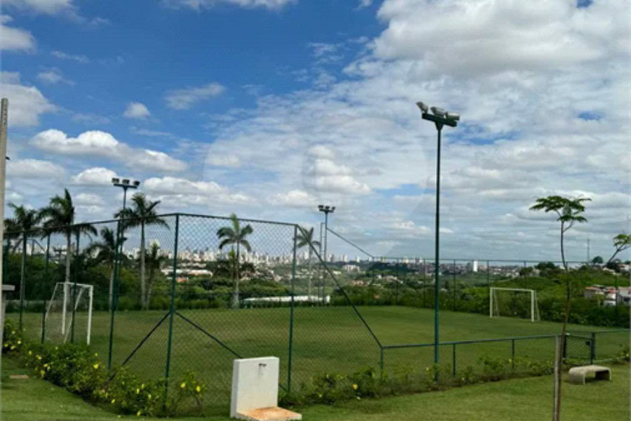 Casa térrea com 3 suítes á venda no Damha 2 de Piracicaba - SP.
