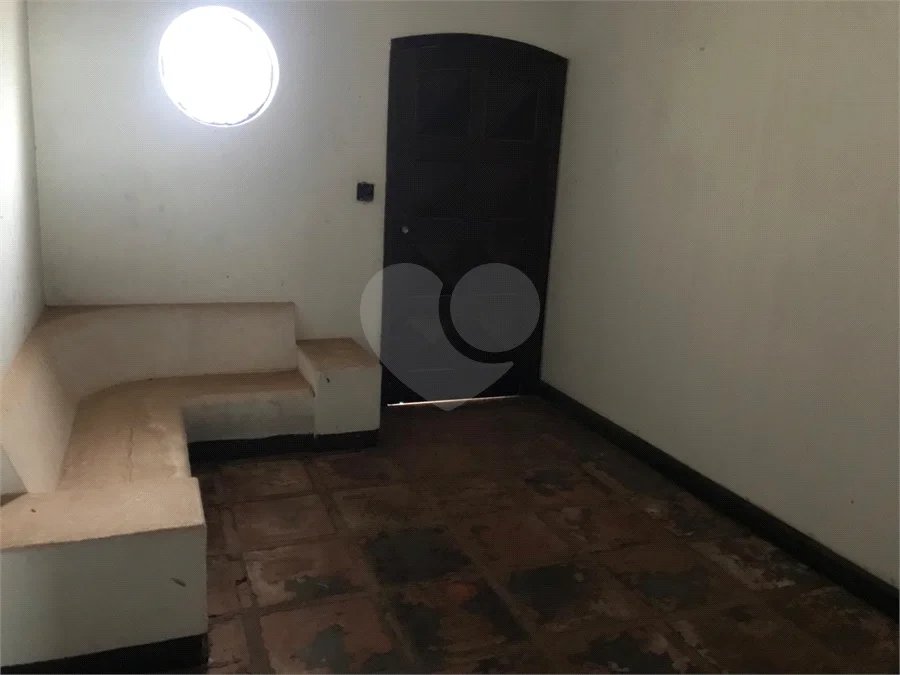 CASA À VENDA COLOCADA COM A SANTA CASA