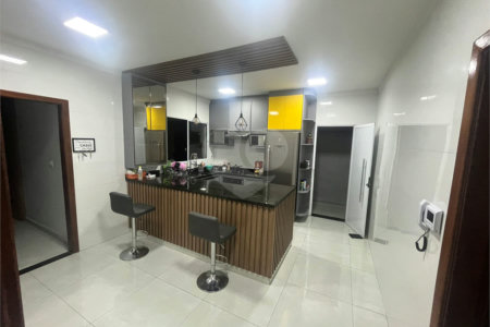 Casa à Venda no Aracy - Excelente Oportunidade!