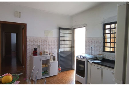 Casa à venda com 3 quartos, sendo 1 suíte, em Vila Boa Vista, São Carlos - SP