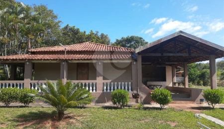 Chácara à venda com 2 quartos em Chácara Leila, São Carlos, SP