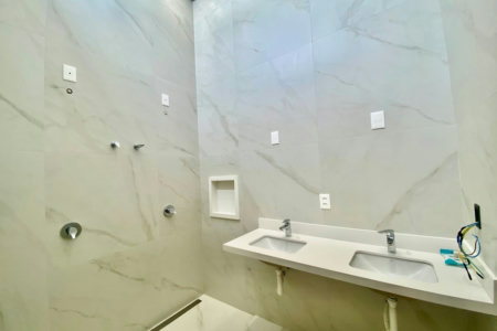 Casa à venda com 3 quartos, sendo 3 suítes, no condomínio Vila Giardino, Jundiaí - SP