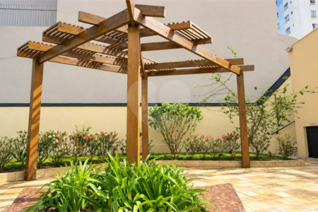 Apartamento de 130 m² no Jardim do Mar, com 3 suítes, 4 banheiros, varanda gourmet, 2 vagas e condomínio completo com piscina aquecida e lazer.